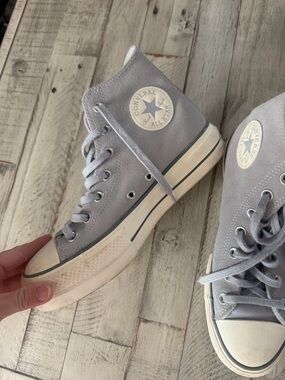 Converse High Top Sneakers - Light purple 8.5